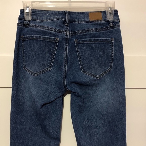 Mid-rise straight medium wash jeans - Picture 4 of 5